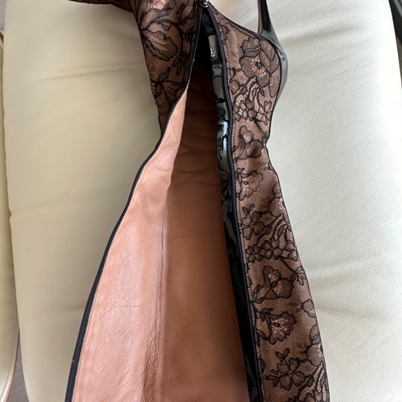 ALAIA Stiletto lacy boots. Size 40. - Picture 2 of 13